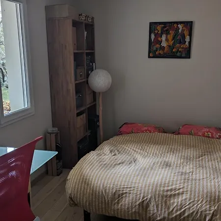 Charming Millstone House Btw Paris & Versailles Holiday home *