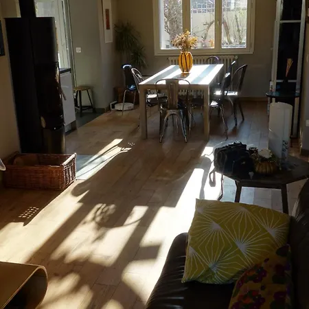 Charming Millstone House Btw Paris & Versailles Chaville
